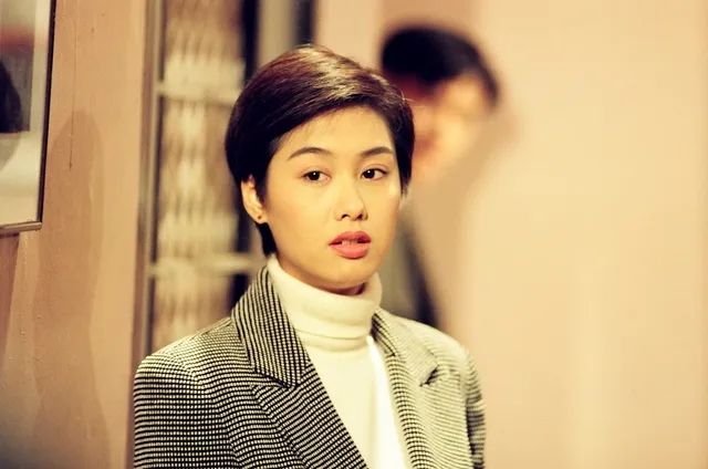 郭蔼明宣萱蔡少芬周海媚*98《天地豪情》整部戏里所有的姑娘全员短发