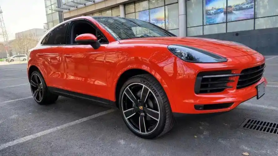 保时捷卡宴橘色轿跑版本实车太漂亮了