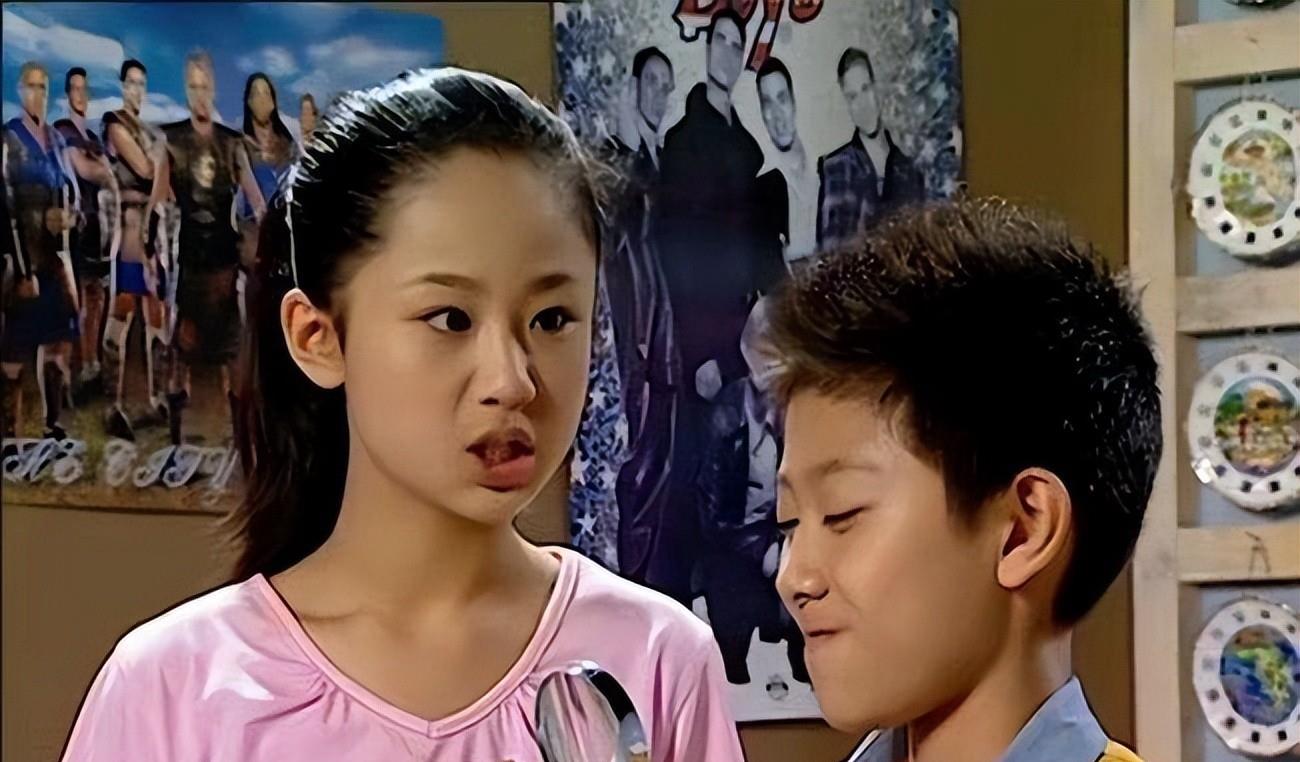 有一种"整容"叫张一山分手,前任宋妍霏一如往常,他却像变个人_张嘎_带