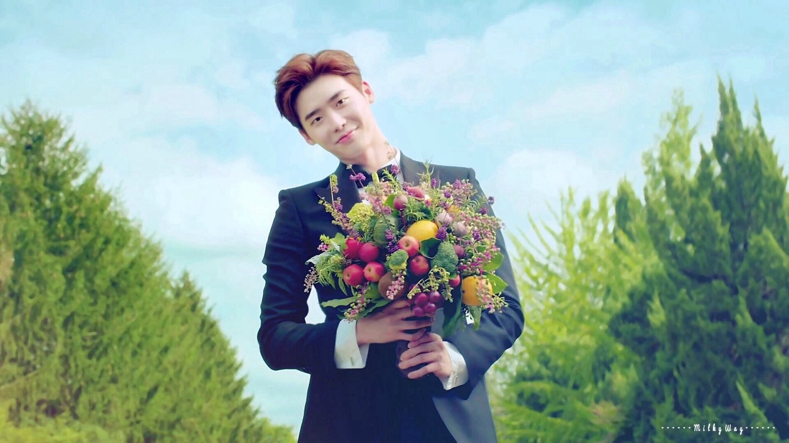 李钟硕★比花还美的男子～ 壁纸