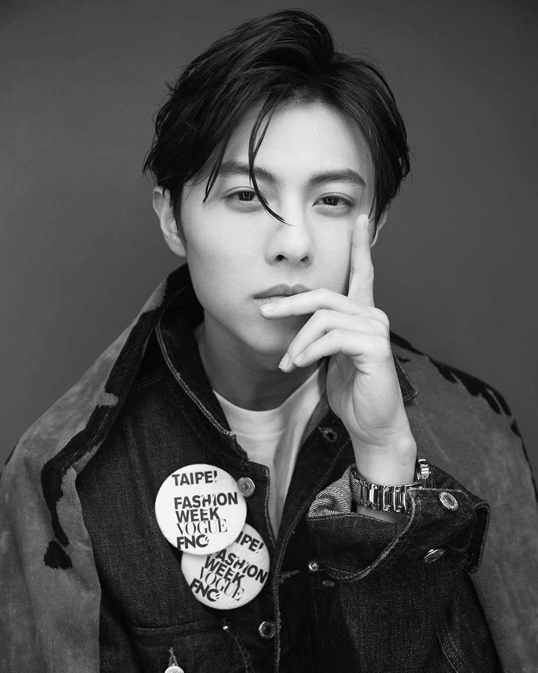 据悉,由王子邱胜翊,任容萱主演的电视剧《覆活》目前后期制作中,剧中