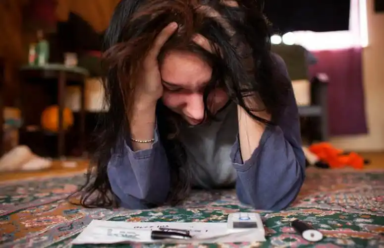 奶茶毒品现身广东市场看吸毒者的悲惨下场组图