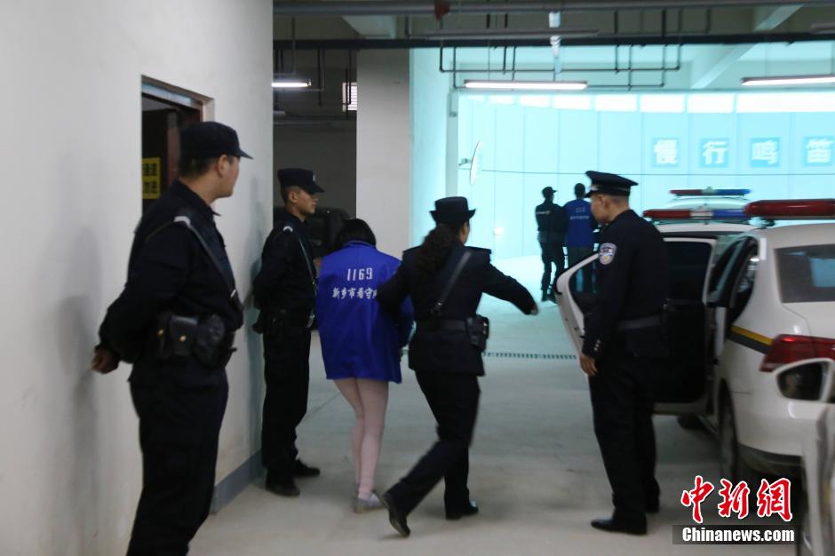 郑州"皇家一号"涉黄系列案开庭