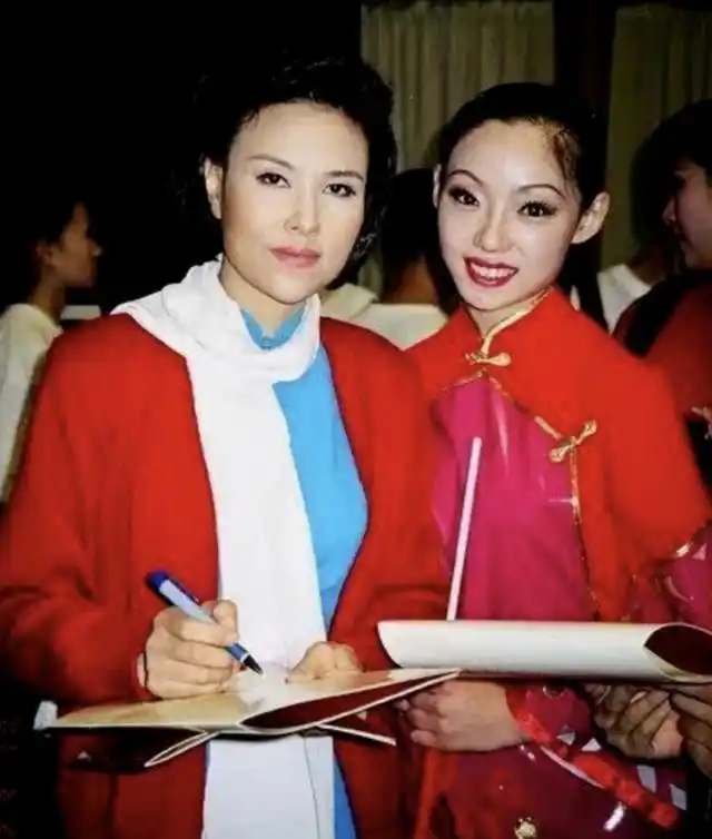 歌唱家芦秀梅:不愿抛弃入狱丈夫,55岁患癌去世,她至今让人痛惜