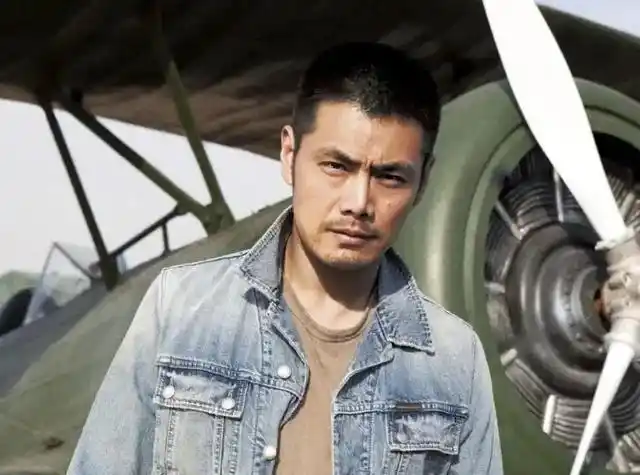 邵兵娶小12岁张培恩爱20年生一对双胞胎