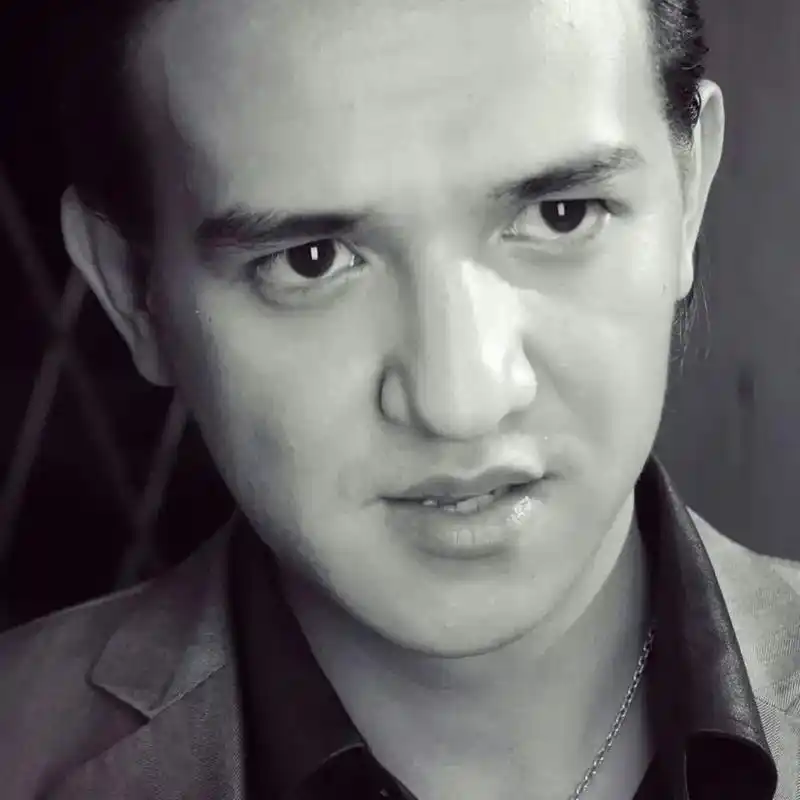 哈萨克斯坦歌手#yerbolatkudaibergen #Е - 抖音