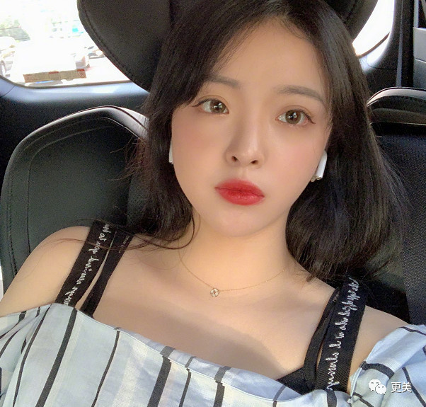 身家50亿千金直播翻车,被质疑换脸却暴露真实颜值,她到底整没