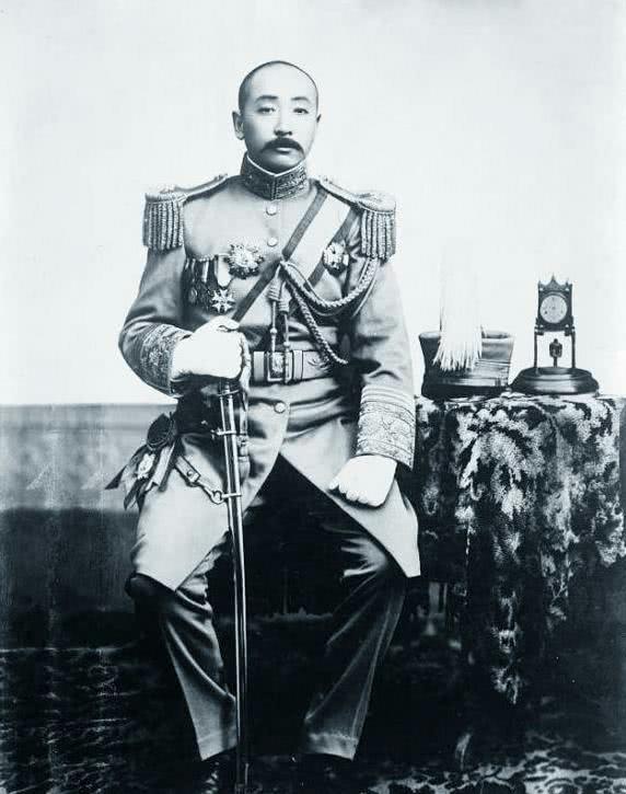他曾经称霸东北几十年一代枭雄张作霖的珍贵老照片