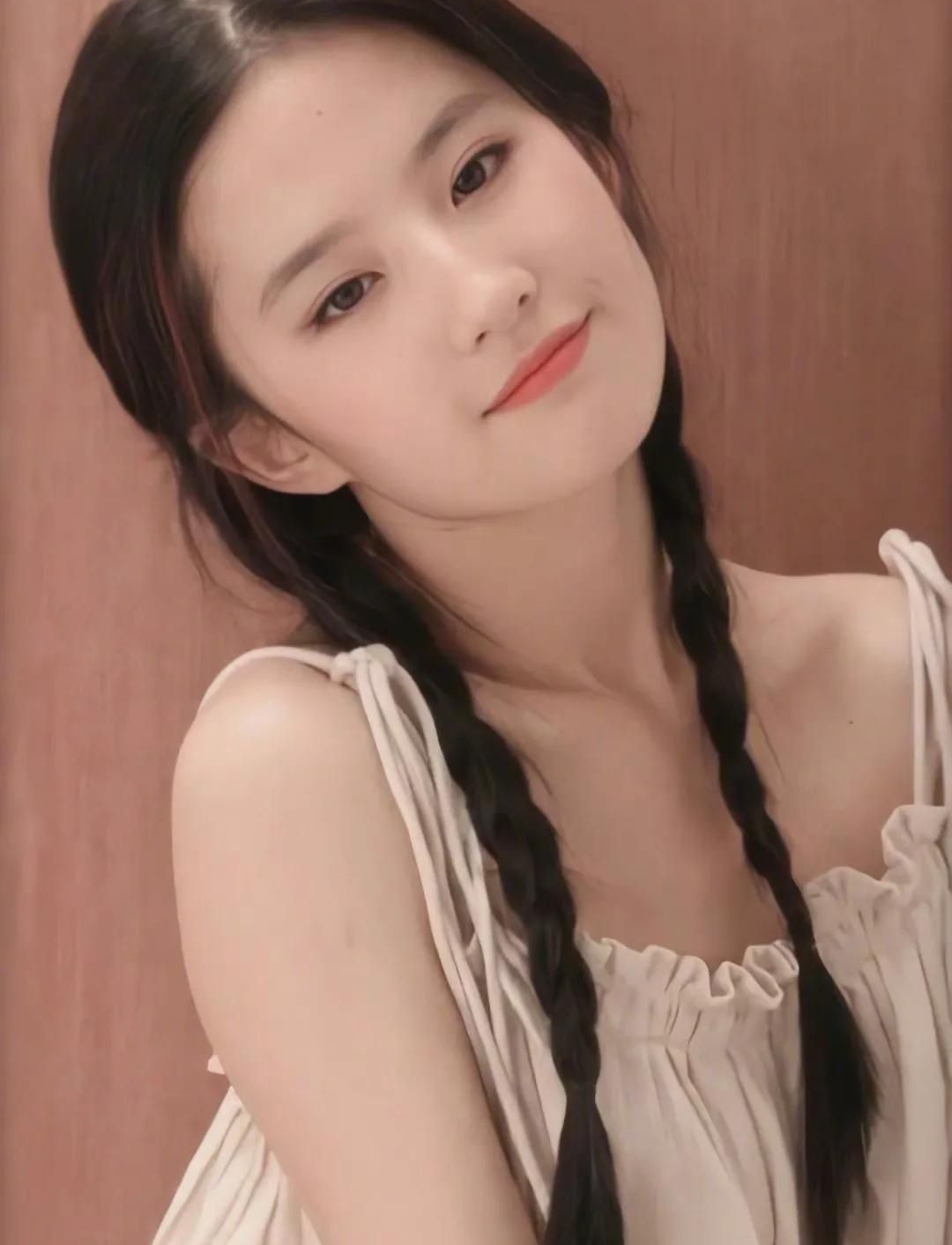 刘亦菲可爱美照温柔甜美清纯可人