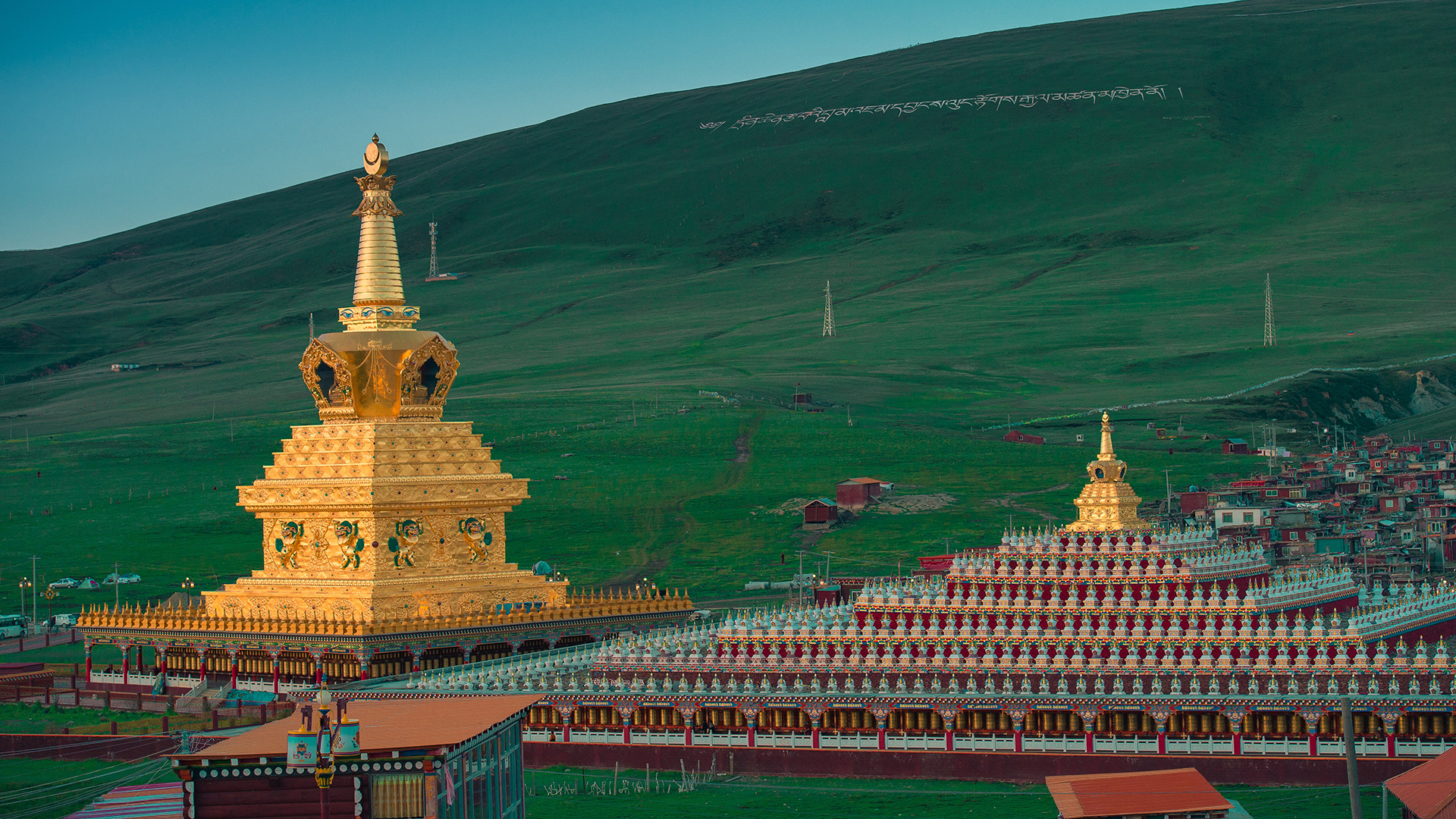 首页 桌面壁纸 风景壁纸 亚青寺优美自然风景图片桌面