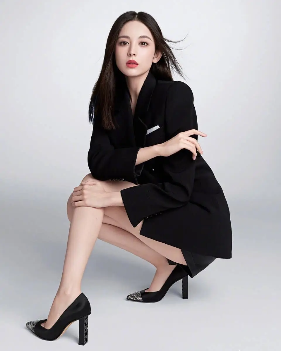 古力娜扎:颜值杠杠的女神还会演,她到底有多美,身材特点惊艳绝伦!