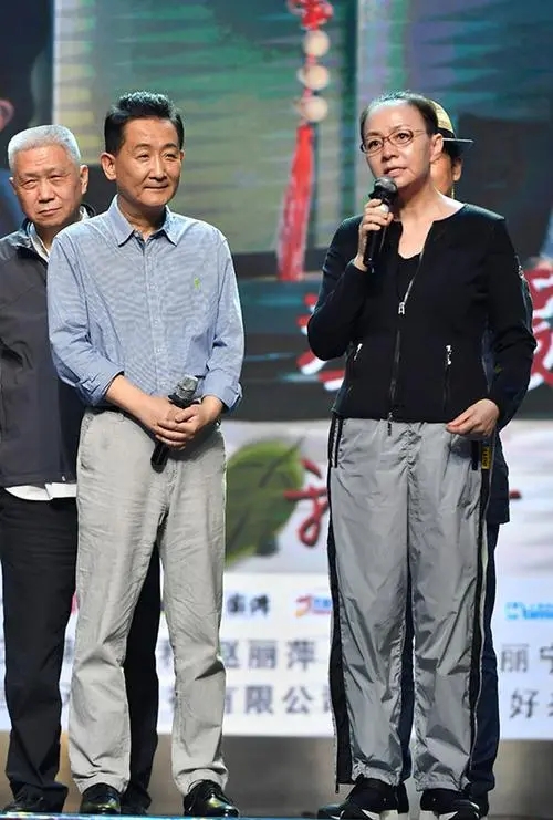 梁天说母亲谌容:心疼一生坎坷的她,我让妈妈的晚年不再流泪_文艺表演