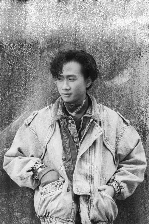 黄家驹乐队beyond的主唱14