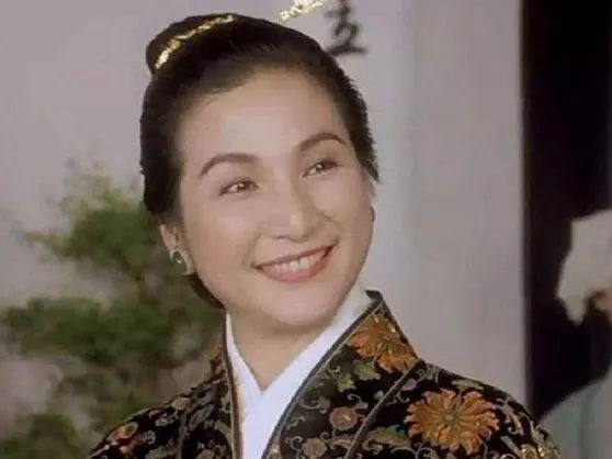 老戏骨年轻时的照片原来容嬷嬷年轻时也很漂亮网友不敢想象