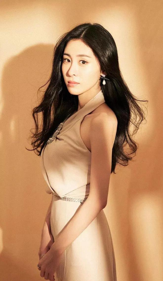 原创实力派女歌手张碧晨高清写真美图才貌双全明艳动人