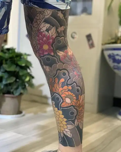 日式老传统通体局部,花腿纹身图片_脚部腿部老传统纹身图案(2)_云南省