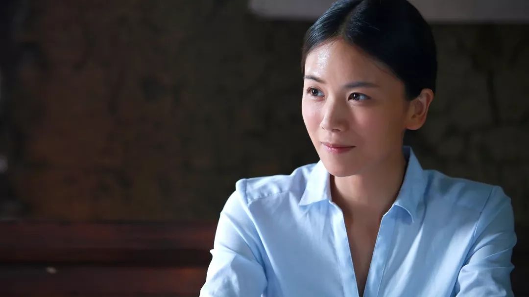 曹曦文,巩峥,唐曾等众多实力派演员主演的电视剧《海边女人》将于6月