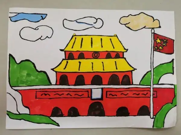 小小中国心浓浓爱国情古镇开展爱国主义绘画活动