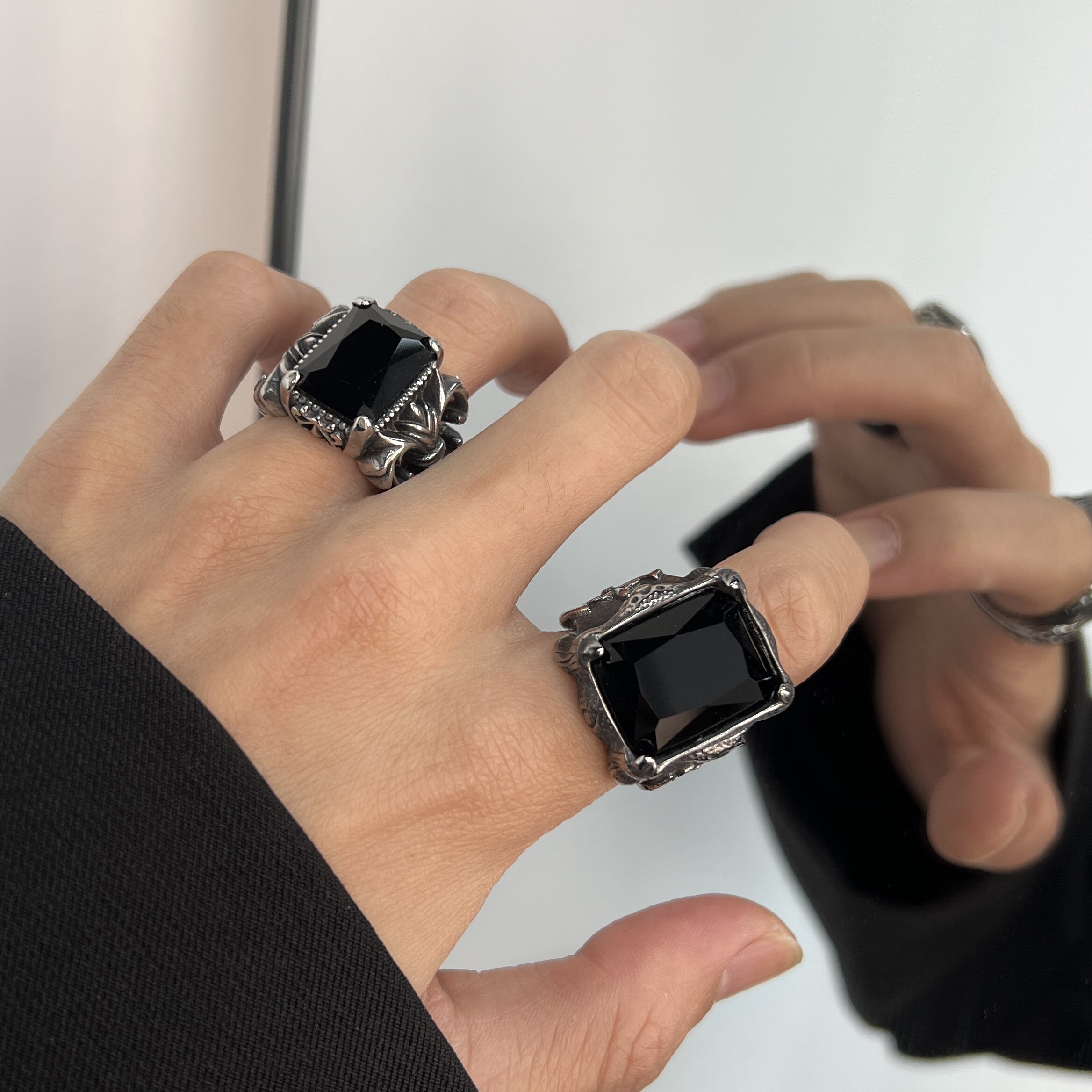 霸气复古黑宝石戒指男潮牌 钛钢不掉色 欧美个性朋克食指环男士酷