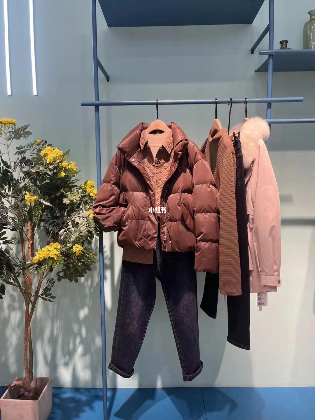 在家无聊了点开我的朋友圈看看吧线上逛逛[666][666]#柚丁女装  #每日