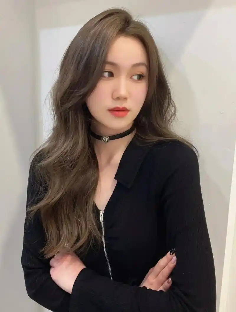 灰棕色.不挑肤色/不挑人/的日常高级感发色推荐-奶 茶灰棕色 - 抖音