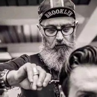 男发型师帅气微信头像 时尚个性欧美发型师头像发型师头像图片欧美