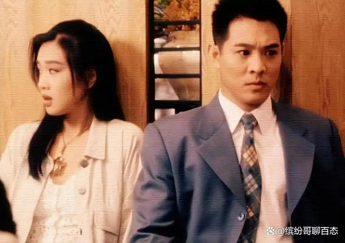 李连杰和钟丽缇这段戏,堪称全剧最爽片段!拍戏需要九个便衣保护