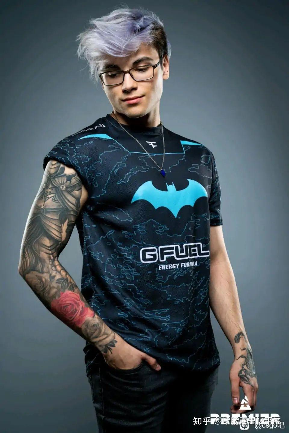 为什么外国csgo职业选手不都很有型但也不差反观cncs不太注重造型?