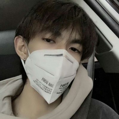 戴口罩的帅气男生头像高清 男生头像图片大全 -【爱个性】