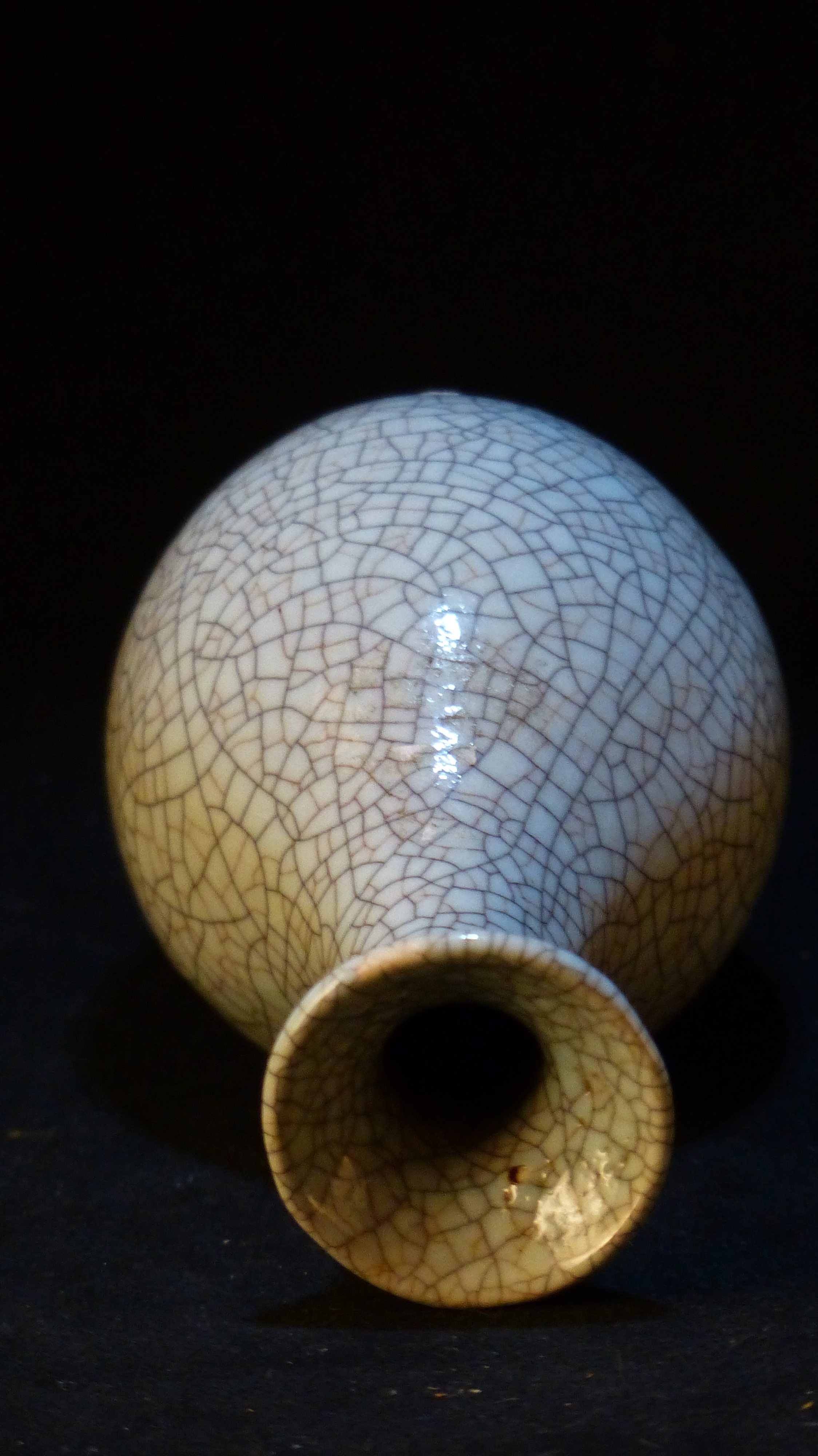 清康熙仿哥窑观音瓶