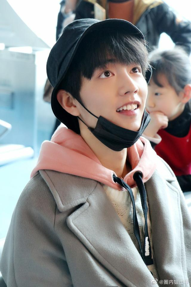 王一博摩托车师傅公开内涵肖战,好朋友尹正"落井下石"