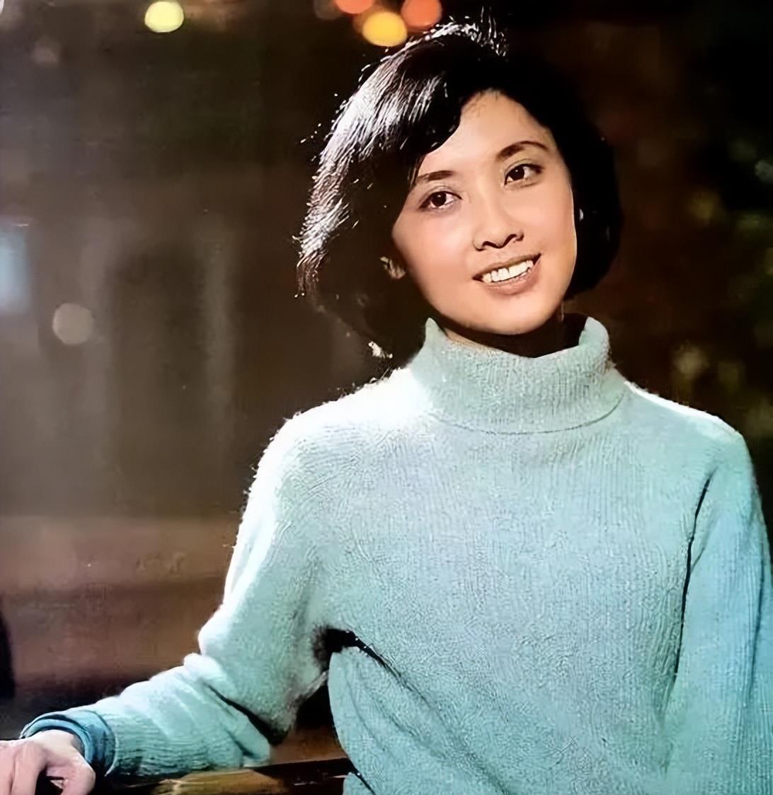 原创80年代女明星都穿什么