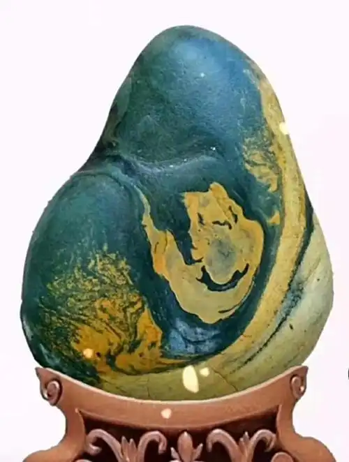 今分享天然奇石图片,展示观赏石摆件,供大家欣赏,喜欢的行家可以进