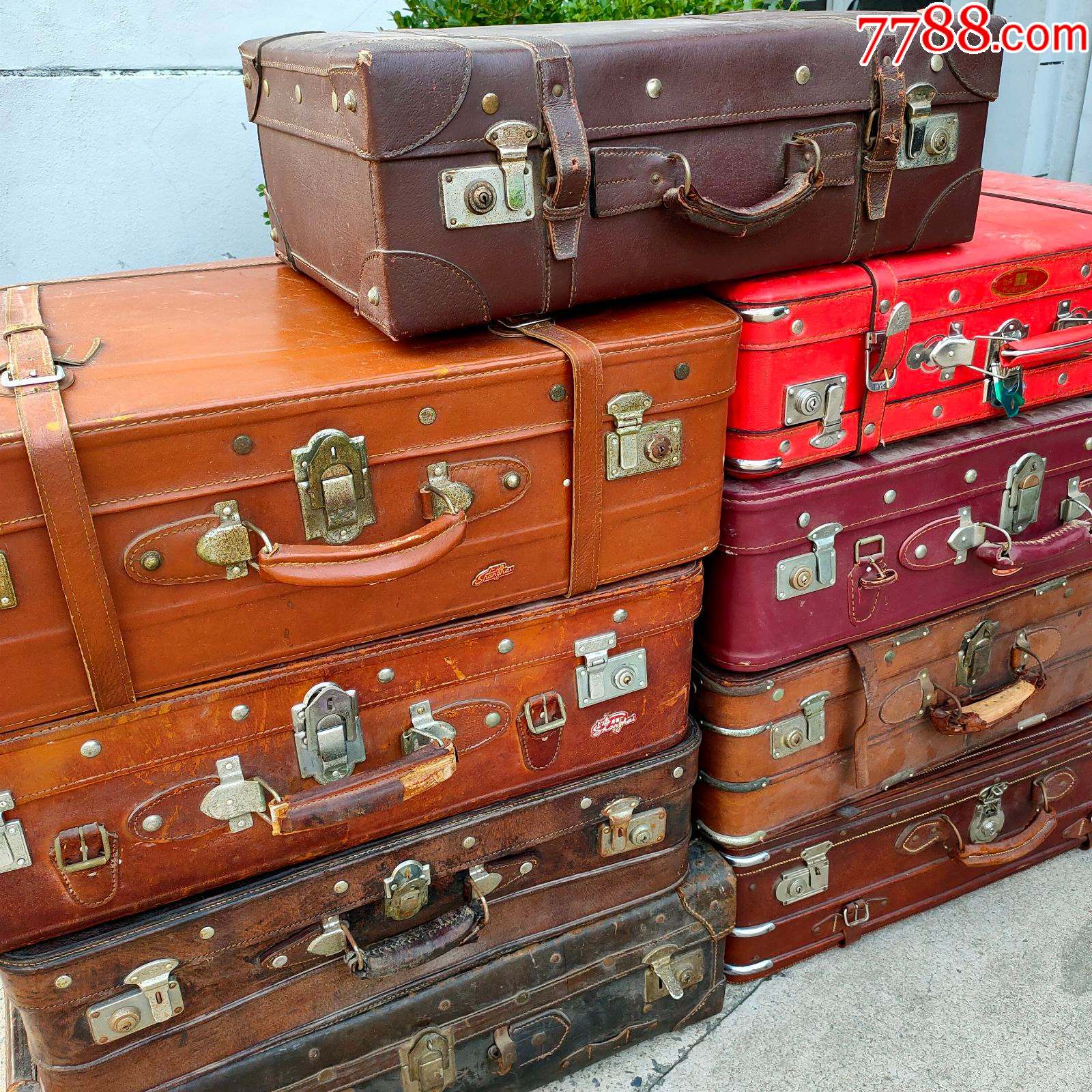 文革怀旧古董老物件老式行李箱皮箱大号手提箱大皮包装饰摆件