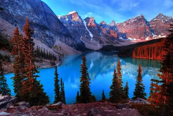 ps将风景照绿色树木调成红紫色秋景效果