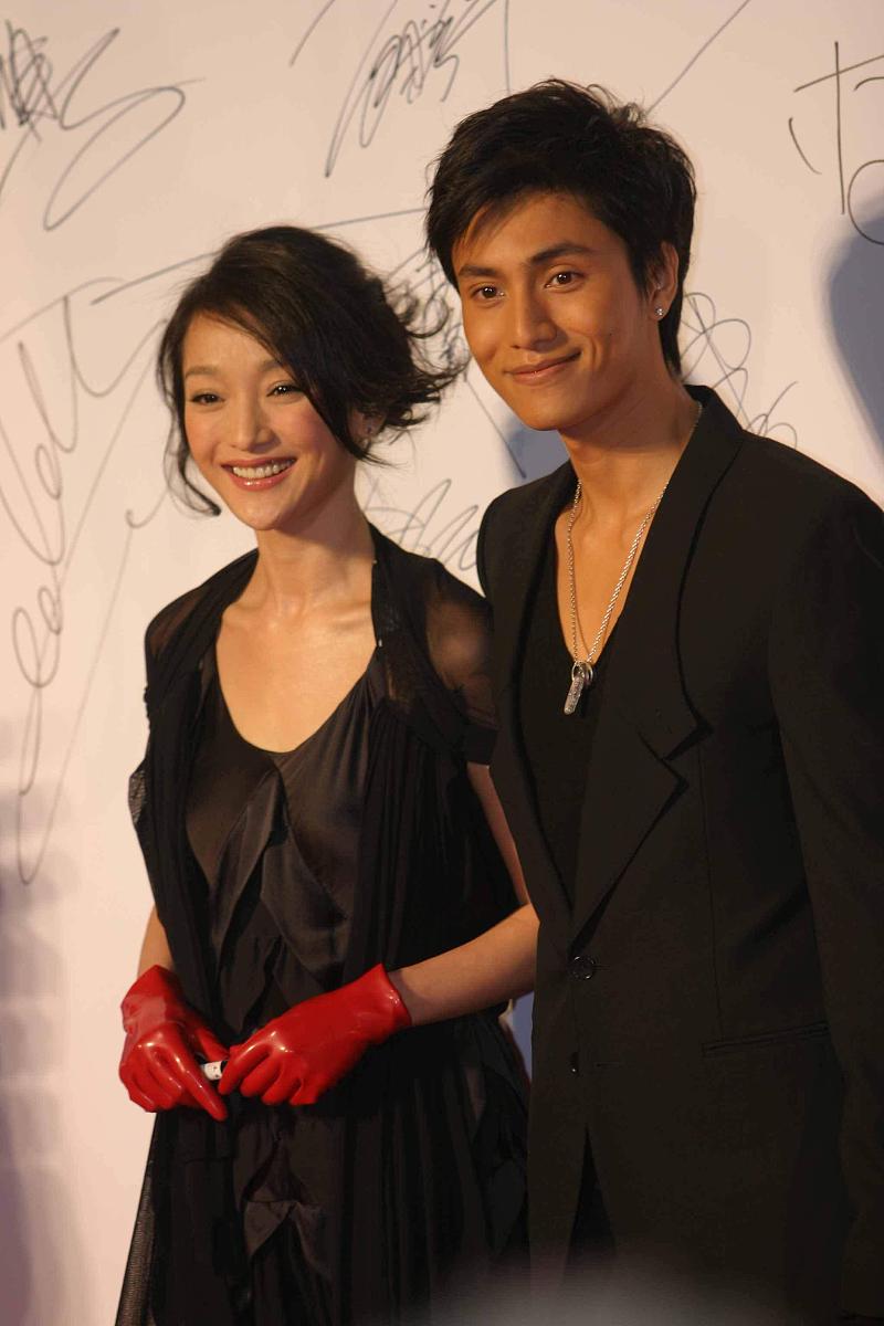 周迅和陈坤结婚#  ·#热门话#新手帮扶计划# 题100万流量#  大家好