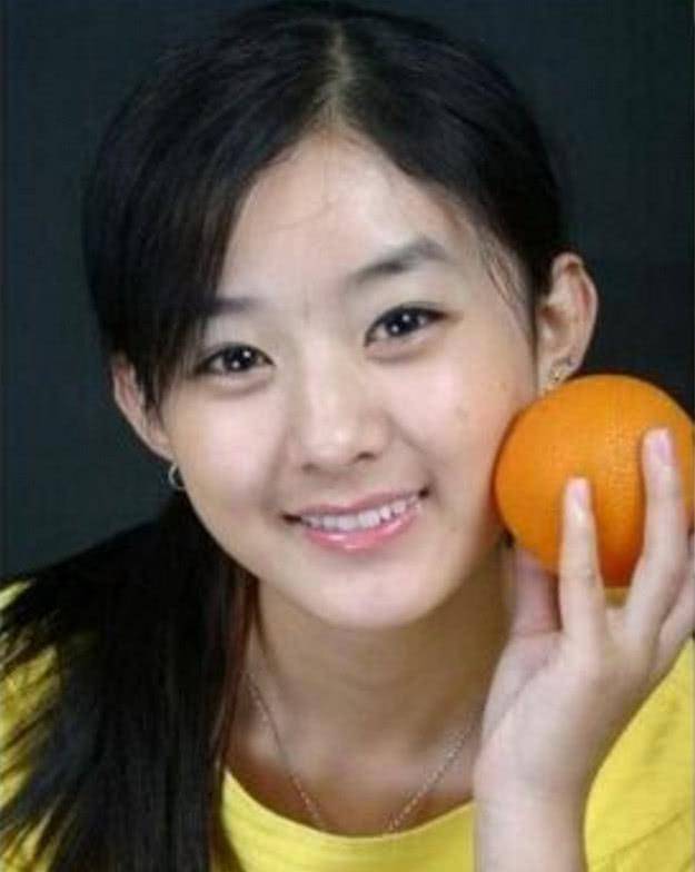 从甜美到清冷,赵丽颖哪里变了?_五官_圆脸_骨骼