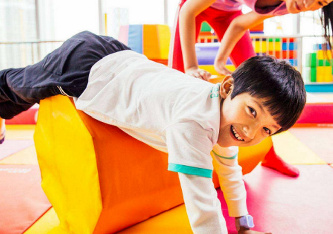 力量大小与骨骼肌的特点有关,包括肌肉的生理横断面,肌纤维类型,肌肉