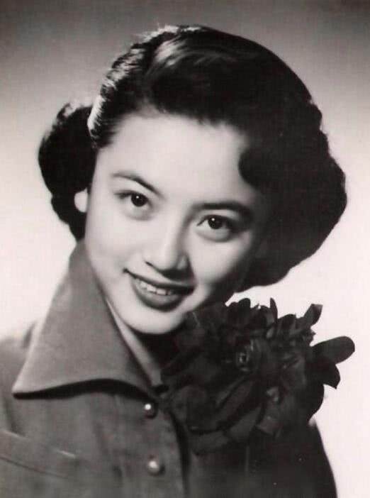 张学良三位妻子老照片,个个姿容绝佳,赵四小姐更是惊为天人