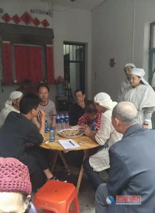 隆回县南岳庙镇沙子坪89岁老党员丧事从简_邵阳头条网