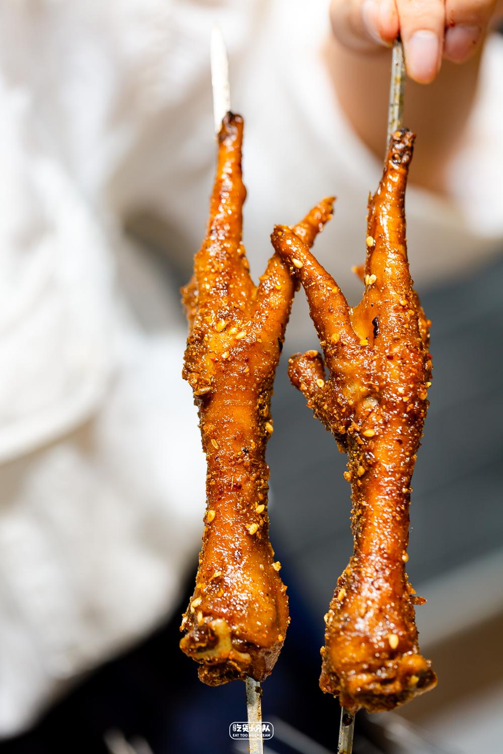 上海排前几的碳烤凤爪 ·烤串师傅都是老板二雷从吉林带过来的,最