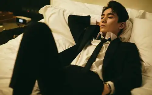 朱一龙时尚帅气迷人写真