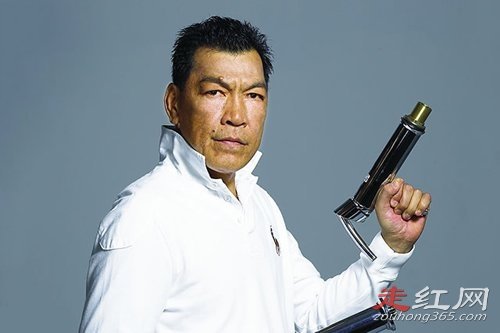 成奎安个人资料介绍为什么叫大傻什么原因怎么走的