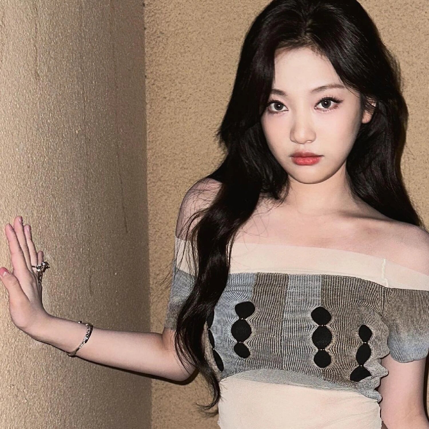 03ningning|宁艺卓303230353837头像 宁艺卓微信头像第