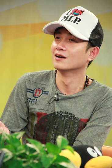 《失恋33天》主创做客 白百何揭露文章"贱"事 - 1343681078