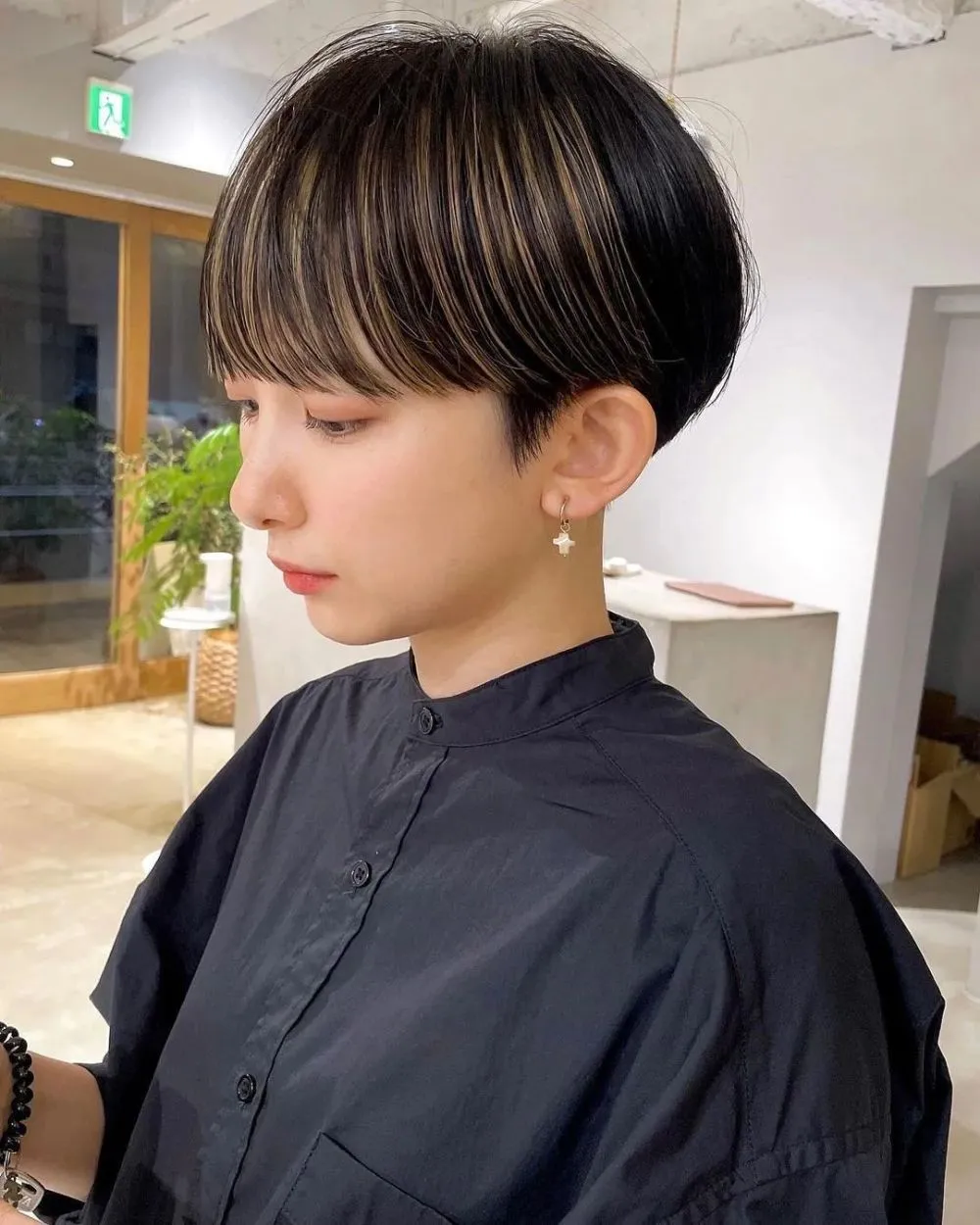 波波头已经"过气",今年这种日系小清新短发太火了!插图3