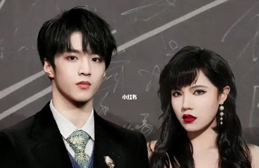 刘耀文恋情曝光?王俊凯恋情揭秘,高亚麟封杀真相,高露隐婚疑云