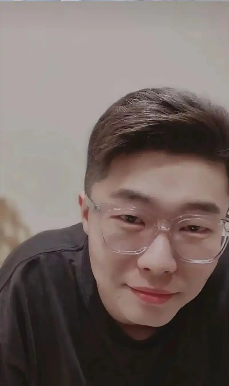 关于九良的那些照片#周九良 #德云社 - 抖音