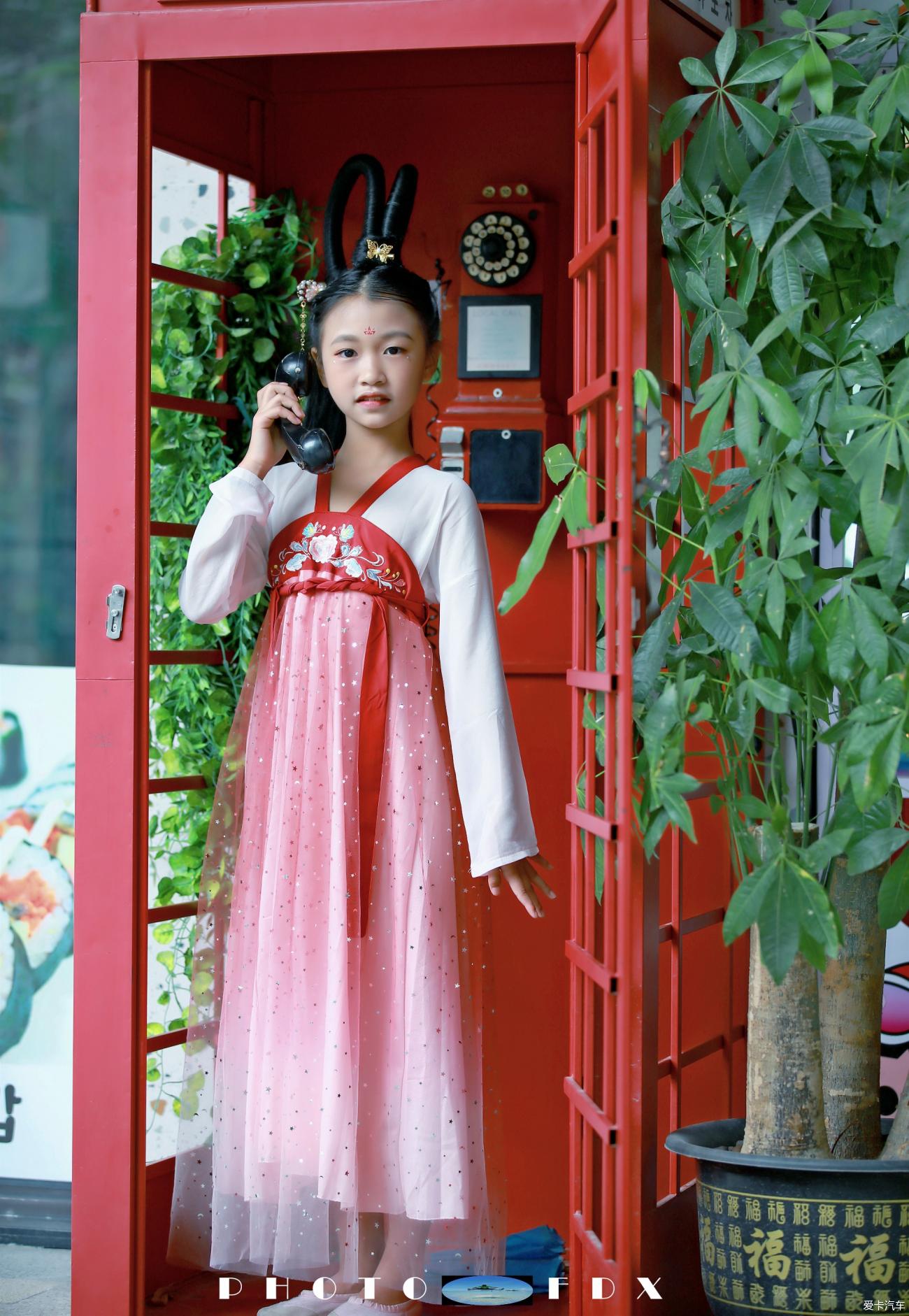 小能手九岁小女孩汉服外拍