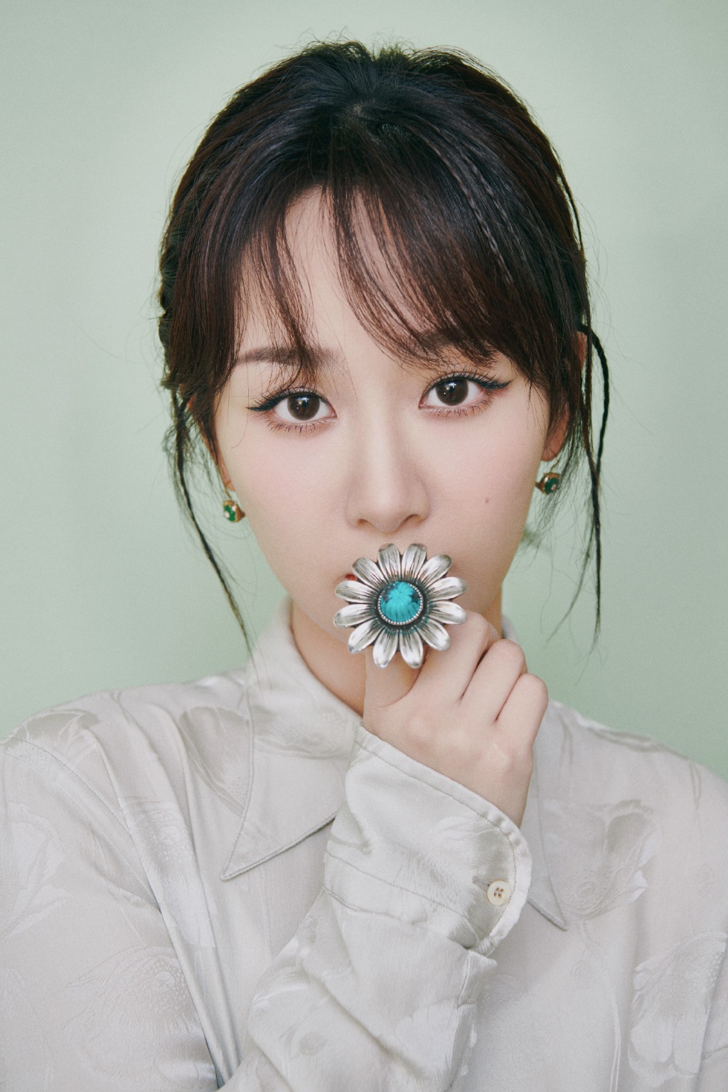 杨紫甜美清新写真图片15